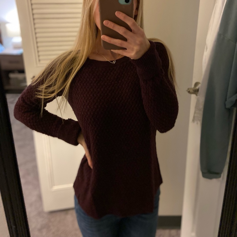 American Eagle Sweater